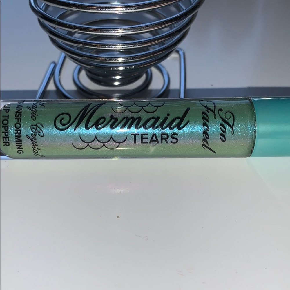 Too Faced Mermaid Tears Magic Crystal Lip Topper